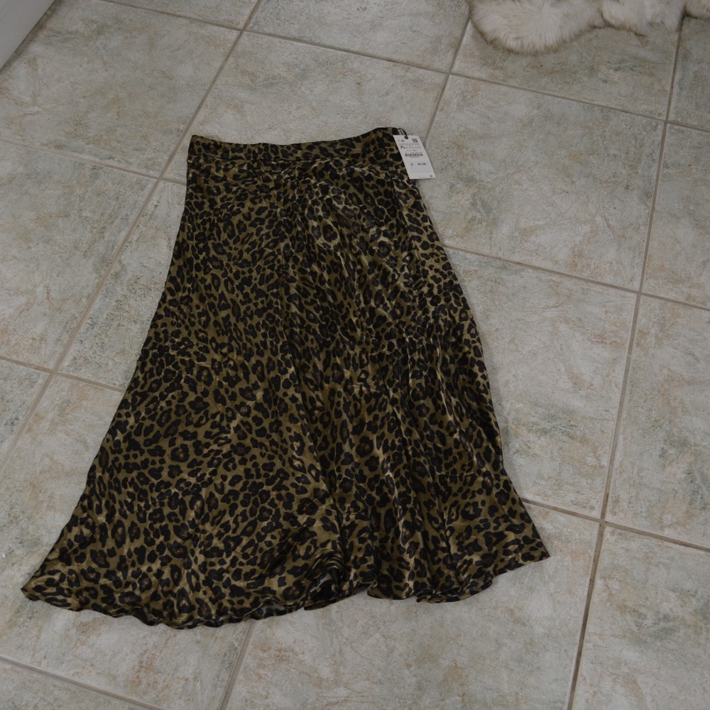 Zara Olive and Black Leopard Midi Skirt